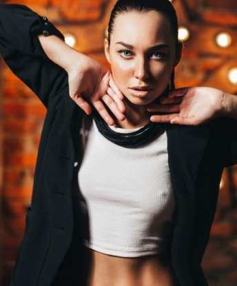 Татьянка, 24 года, 2 размер груди